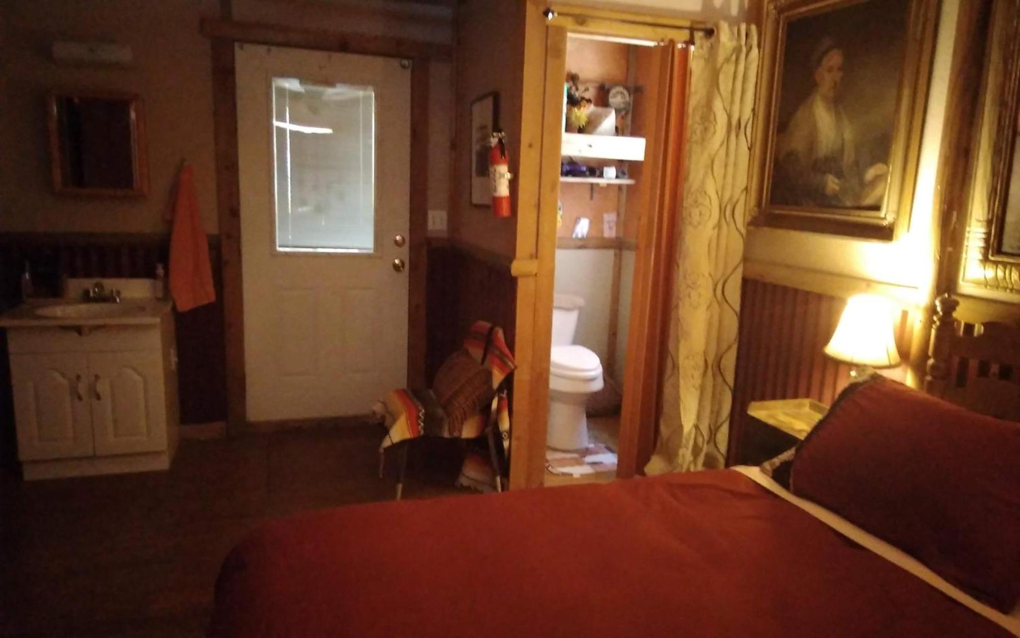 La Loma Del Chivo Llc - The Spirit Room Маратон Екстериор снимка